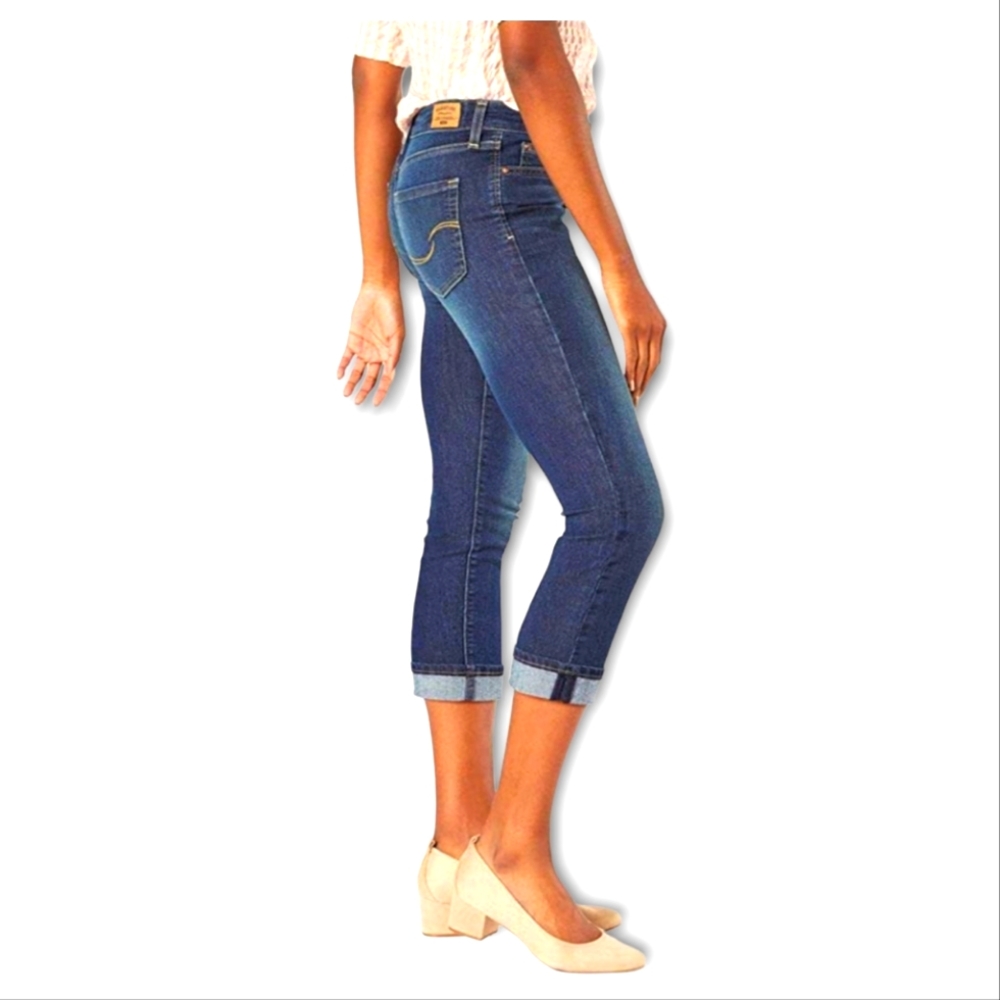 Levi Strauss Signature Modern Capri